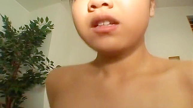 Chubby O Mo Cha glorious close up blowjob