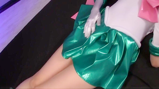 Revealing Sailor Jupiter JAV Cosplay - Irresistible Allure of the JAV Enchantress!