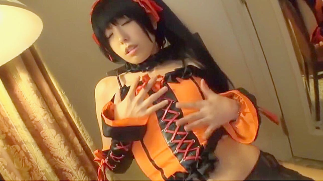 JAV goddess Kurumi Tokisaki's alluring cosplay will make you weak in the knees!