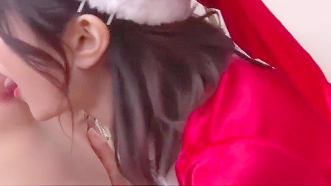 Revealing - Japan's Hottest MILFs in Santa's Grotto! 2021