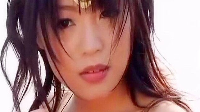 Revealing the Luscious Beauty of Japanese Idol - JAV Video