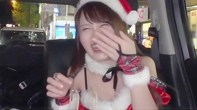 JAV Cutie in Alluring Christmas Cosplay - A Must-See Sexy Babe!