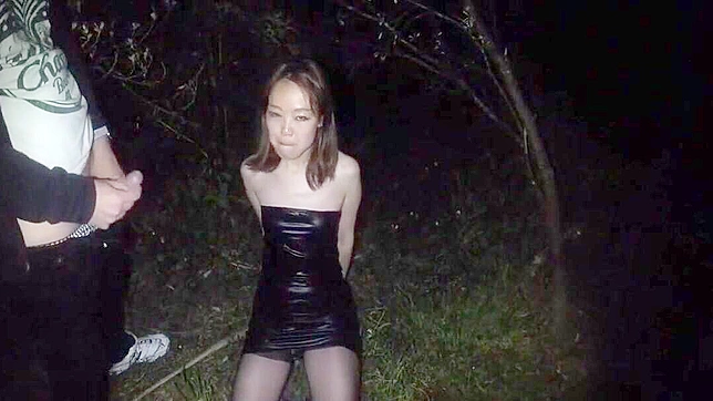 Experience an Alluring JAV Enchantress in Public Bukkake ~ 'Cumonanna' Pleases in the Park