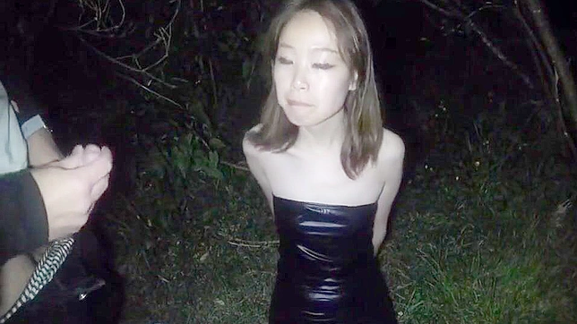 Experience an Alluring JAV Enchantress in Public Bukkake ~ 'Cumonanna' Pleases in the Park