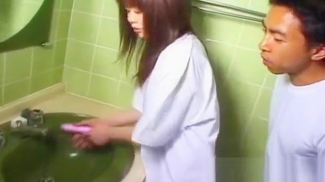 Japanese Teen Queen ~ A Luscious 18-Year-Old Beauty Exposed!