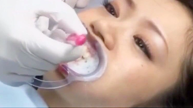 Meet the Luscious Dentist Who'll Make Your Mouth Water!