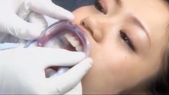 Meet the Luscious Dentist Who'll Make Your Mouth Water!