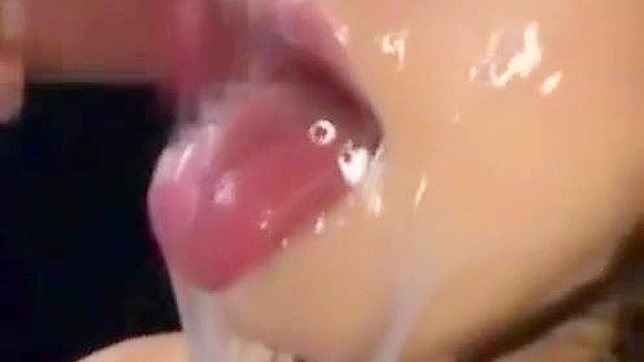 Japanese Babe Gives Mind-Blowing Blow Job Covered in Sizzling Slime