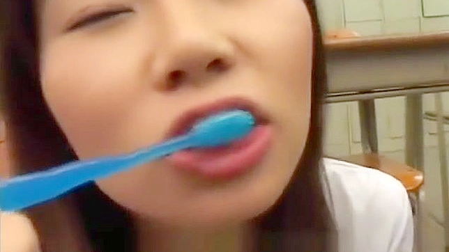 JAV Enchantress Lusciously Indulging in a Cum-Filled Bukkake Feast!