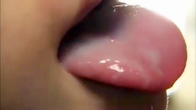 JAV Bukkake Queen ~ Cumslut Blowjob by Alluring MILF