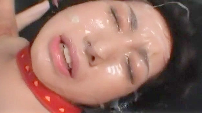 JAV Goddess Rina Yoshikawa's Mind-Blowing Blowjob and Foot Fetish Scene