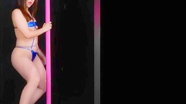 Japanese Mature Beauty Strips Down in Erotic Dance Show!