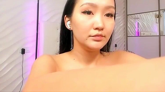 Japanese Pornstar Seon Mi's January 2024 Webcam Show