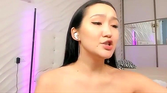 Japanese Pornstar Seon Mi's January 2024 Webcam Show