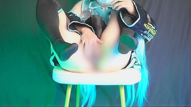 Watch Hatsune Miku's Sensual Squirting Video Now!