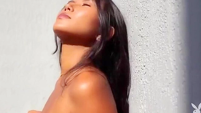 Japanese Pornstar Vivian's Fresh Outlook - Alluring Luscious Beauty in Action