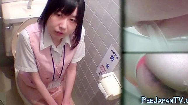 Japanese Porn ~ 18-Year-Old Asian Enchantress Peeing - A Must-See!