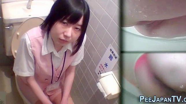 Japanese Porn ~ 18-Year-Old Asian Enchantress Peeing - A Must-See!