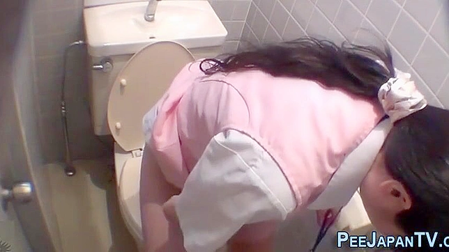 Japanese Porn ~ 18-Year-Old Asian Enchantress Peeing - A Must-See!