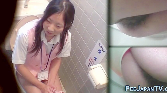 Japanese Porn ~ 18-Year-Old Asian Enchantress Peeing - A Must-See!