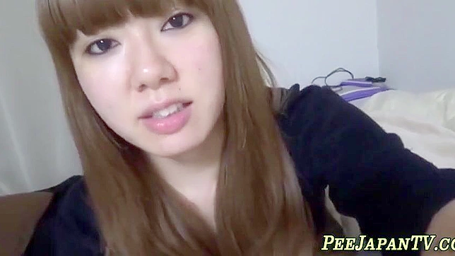 Japanese Beauty Young Girl Peeing in Toilet - Must See!