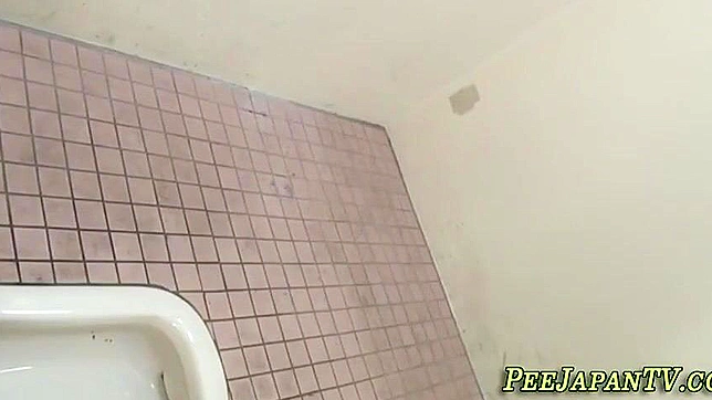 Japanese Amateurs Peeing ~ Exposed Intimate Moments of Sexy Asian Women