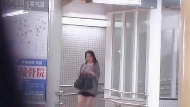 Caught on Camera ~ Adorable Asian Peeing Beauty Shares Her Intimate Moment