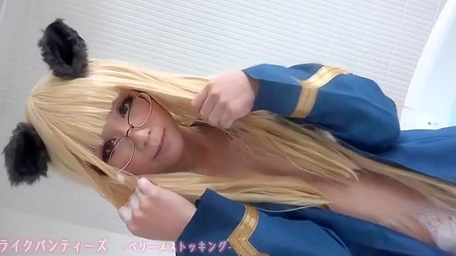 Japanese Cute Nerd Adult Cosplay Show