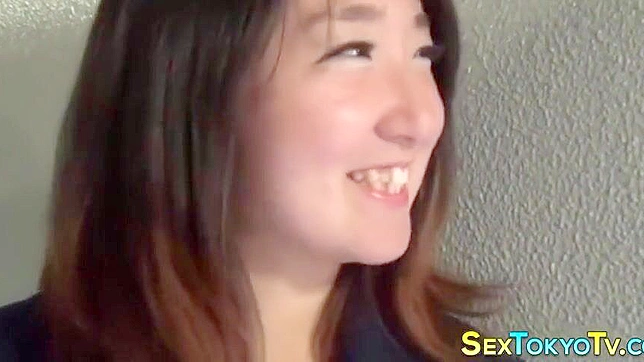 Welcome to the World of Japanese Porn ~ Luscious Young Babe Reveals Her Enticing Snatch!