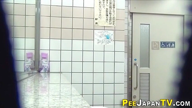 Japanese Cuties Pee Play ~ Captivating and Alluring!