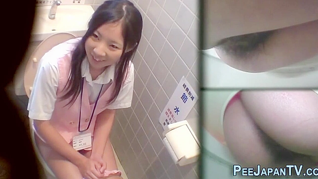 Japanese Beauty Pees on the Go ~ Watch Her Enchantress Skill!