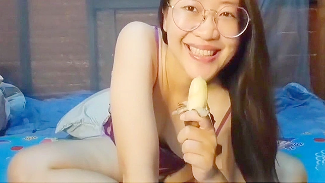 Japanese Slut Devours Luscious Banana - Must-Watch XXX Video!