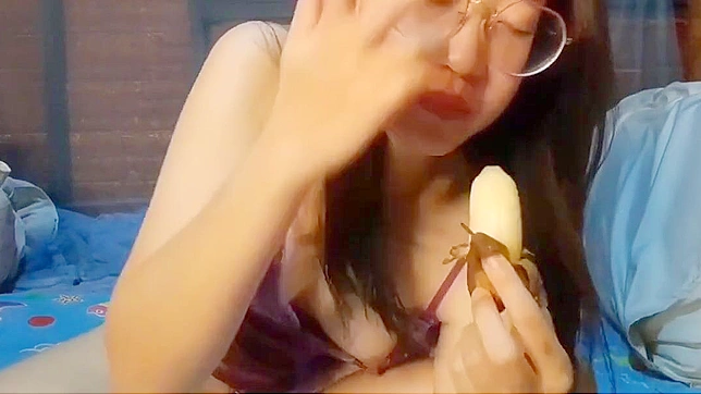 Japanese Slut Devours Luscious Banana - Must-Watch XXX Video!