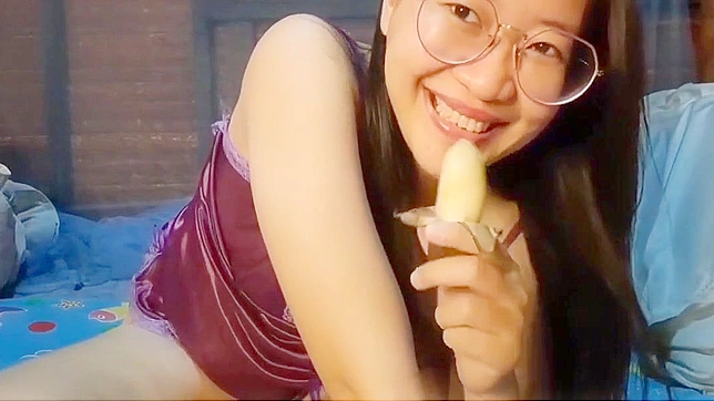 Japanese Slut Devours Luscious Banana - Must-Watch XXX Video!