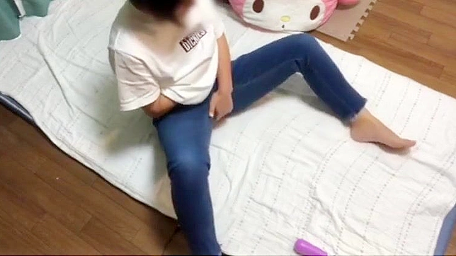 Japan girl asks her stepbro for quick sex and reaches dick in cowgirl pose