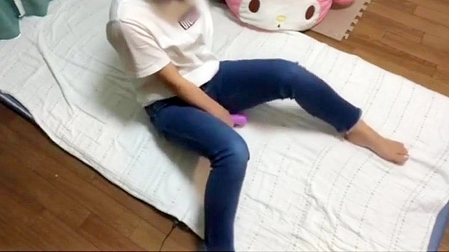 Japan girl asks her stepbro for quick sex and reaches dick in cowgirl pose