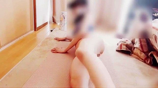 Japanese Porn ~ Luscious Slut in Full View With No Panties - Uncontrollable Horniness!