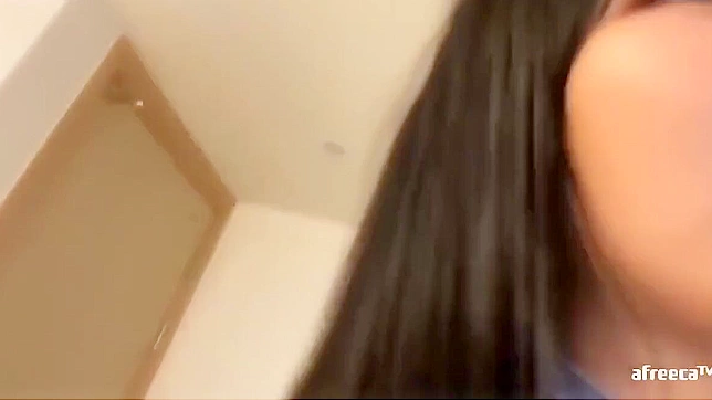 Watch luscious Japanese teen sluts masturbating for your pleasure! Enchanting 18+ chatroom fun