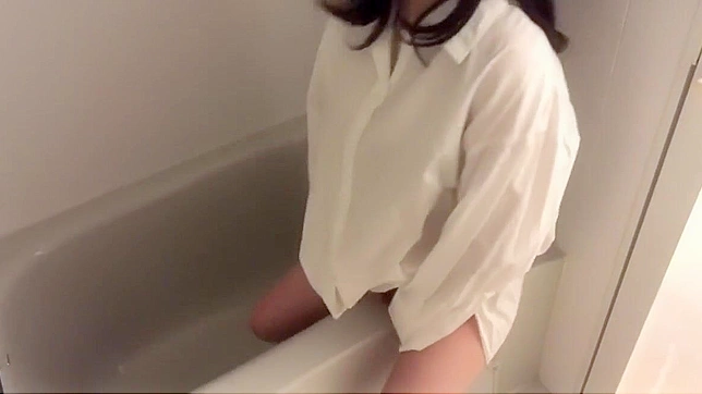 Introducing the Luscious Japanese Enchantress Masturbating to Orgasmic Bliss!