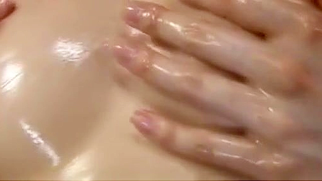 Sara Seori's Solo Adventure — Wet and Wild Masturbation with a Superb Japanese Model.