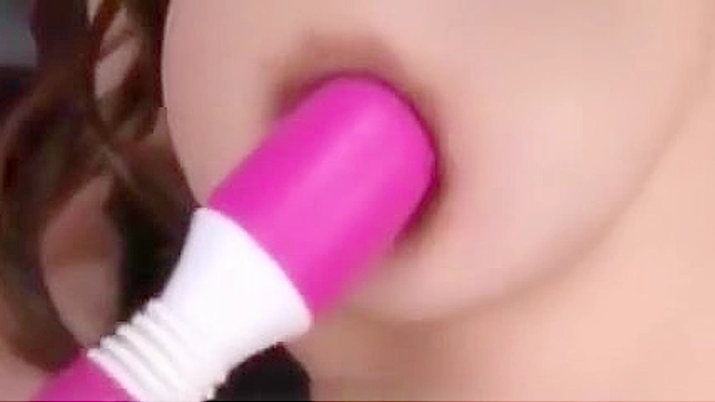 Exotic XXX Clip — Vibrator Action with Intense Uncut Fucking and Cumshots.