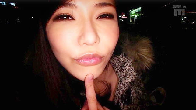 She Moans Deeply Sucking His Huge Pulsating Cock In Public Shithole
