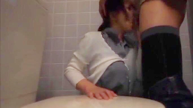 Japanese Bimbo Screams as Pussy Is Pounded Hardcore