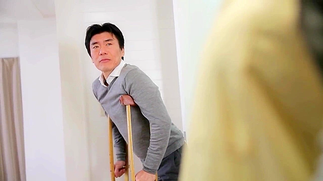 Sensual Touches & Intense Facial with Slender Aki Sasaki