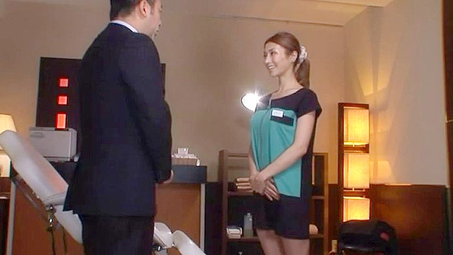 Tight Japanese Body Shines in Suck-and-Fuck Scene