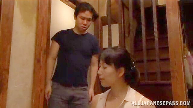 Sexy Milf in Glasses Ichika Kuroki Gets Felt Up and Seduced