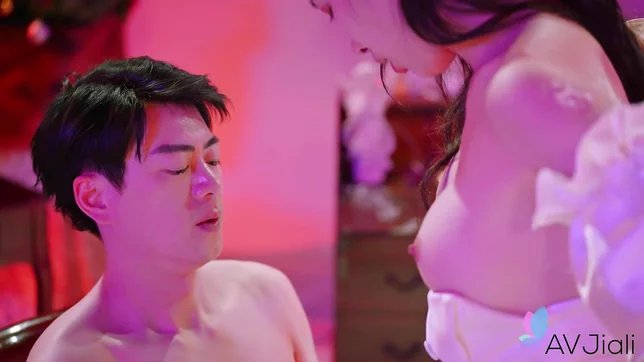 Wet-Shaved Chinese Beauty Jiaxin with Big Tits Ready for Hot Sex Action