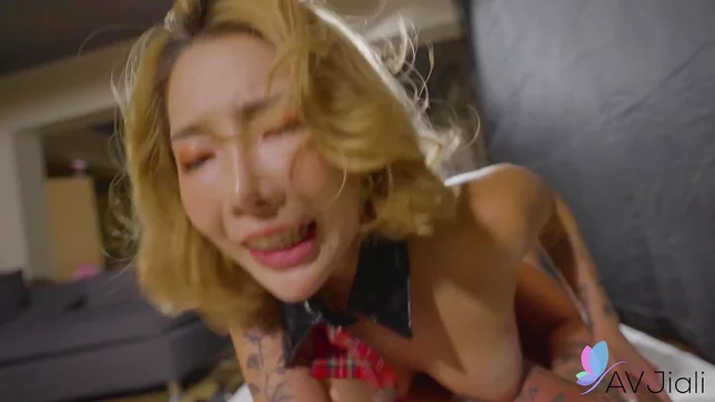 Stacy, Taiwan Bunny Girl 18+, Fucks Seductively in Costume