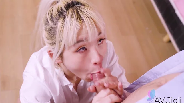 Blonde Taiwanese Lina Fucks Her Ex-Boyfriend Passionately