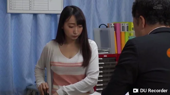 Kurea Hasumi's Steamy Home Encounter - Naughty Japan AV Fun